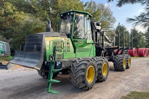2017 John Deere 1210G  Forwarder